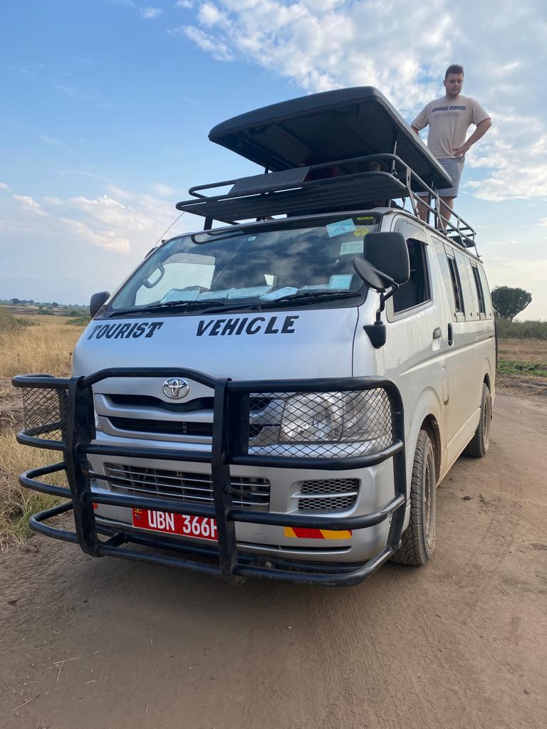 4 Reasons The Safari Van Is A Perfect 4×4 For Uganda Safari
