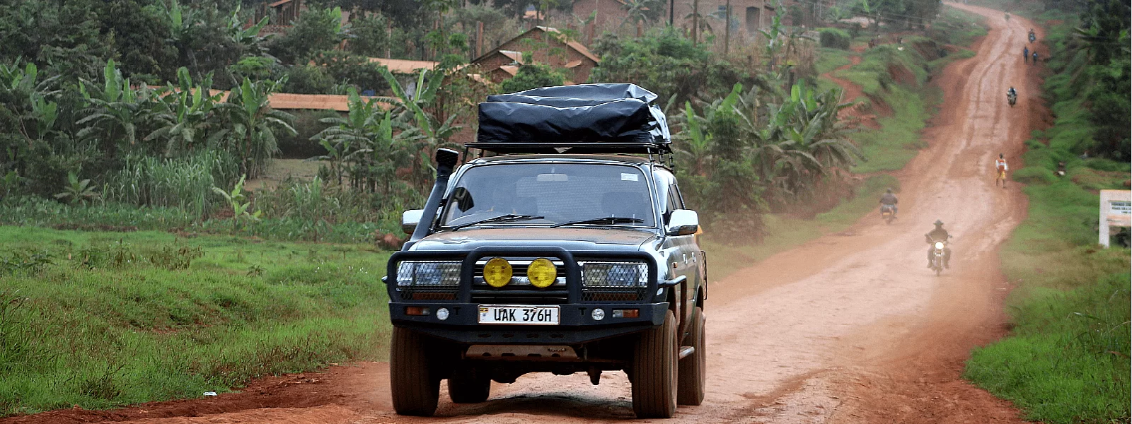 Land cruiser for rent in Uganda