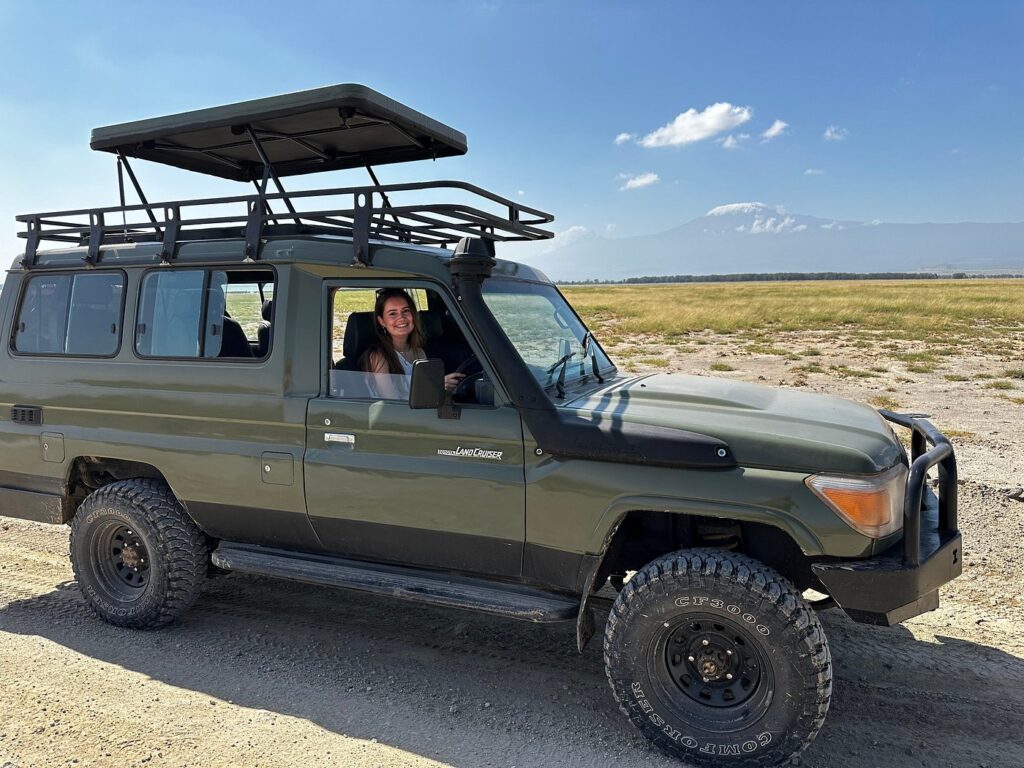 4×4 Car Rental in Uganda: Which 4WD Vehicle to Pick
